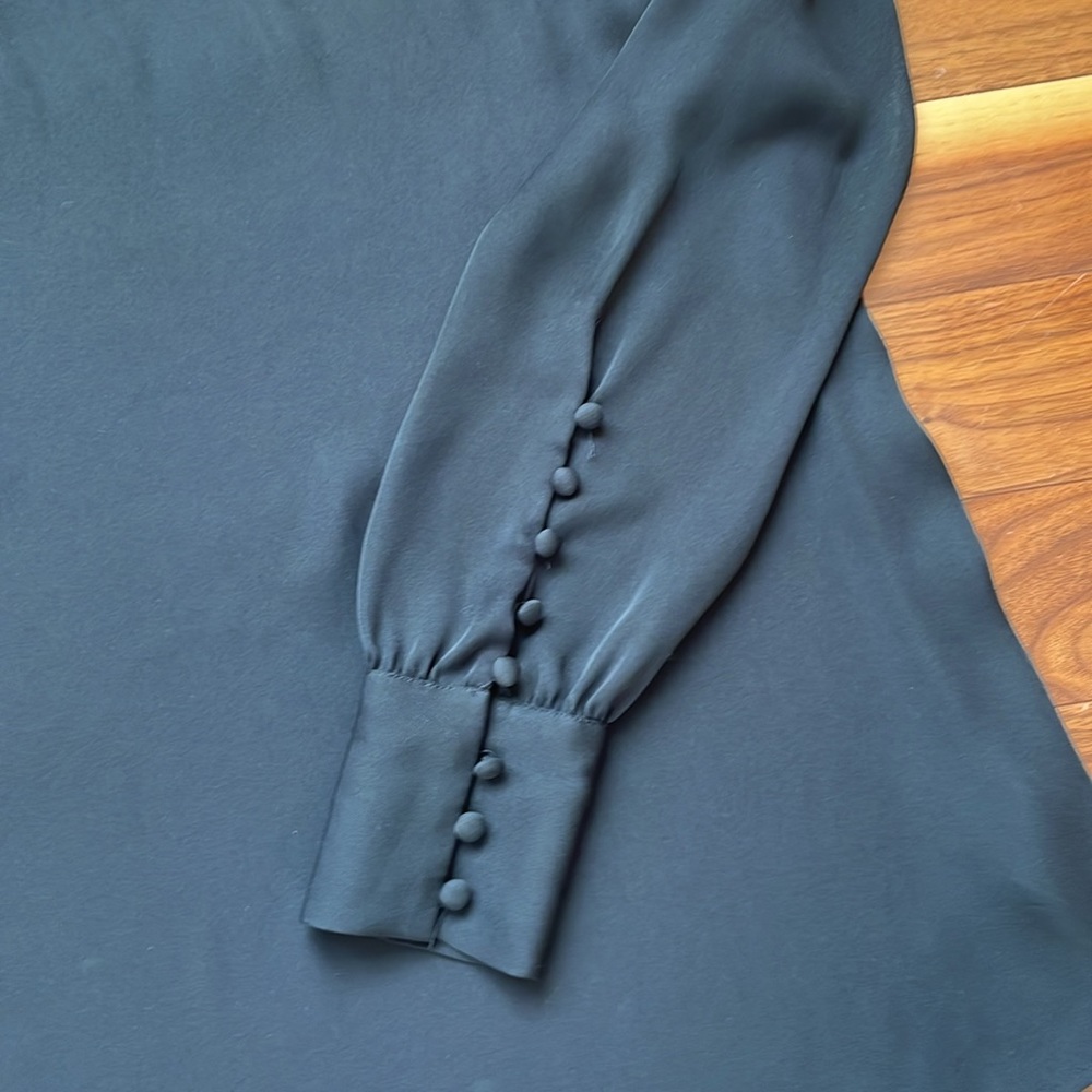 Express Blouse - Picture 2 of 3